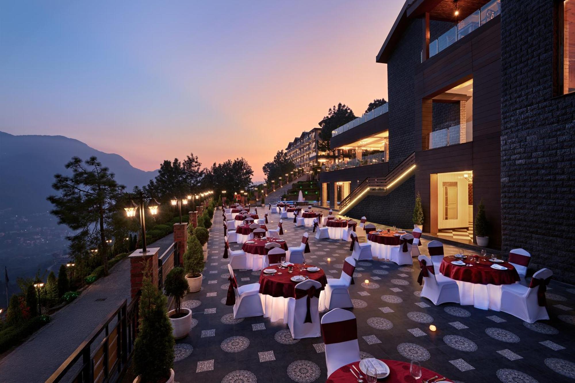 Отель Deventure Shimla Hills Kandaghat Экстерьер фото