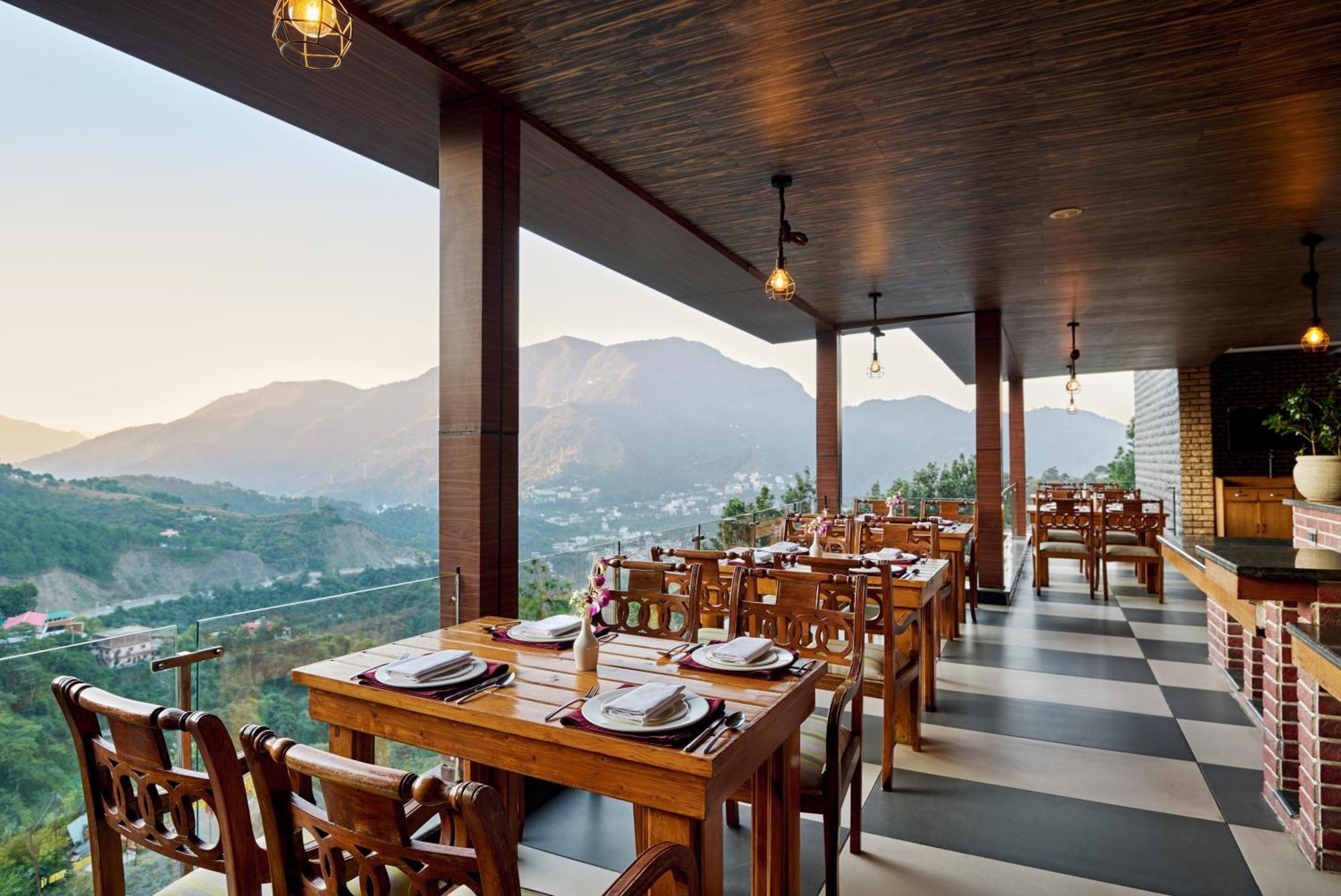 Отель Deventure Shimla Hills Kandaghat Экстерьер фото